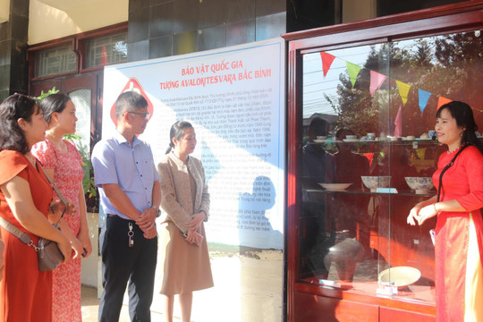 Đến bảo tàng nghe cổ vật “kể chuyện” mùa xuân