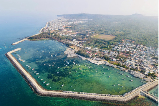 Connecting the Pearl Island - Phu Quy Island