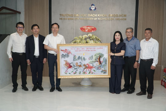 Đoàn công tác tỉnh Lâm Đồng thăm, chúc Tết các trường đại học tại TP. Hồ Chí Minh