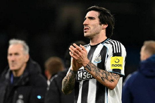 Arsenal thống trị ngôi đầu và tín hiệu chuyển nhượng quan trọng từ Sandro Tonali
