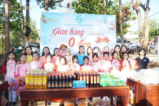Gian hàng 0 đồng của phụ nữ phường Đông Gia Nghĩa