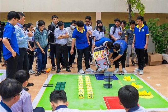 Tập huấn robocon cho học sinh THPT