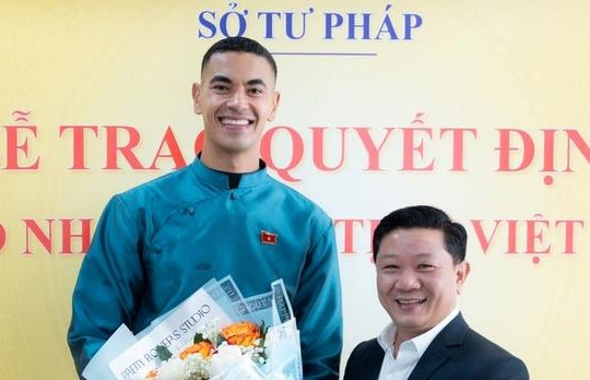 ĐT Việt Nam tăng cường dàn sao nhập tịch trước trận quyết đấu Malaysia