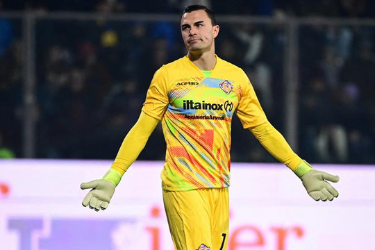Thủ môn Indonesia Emil Audero lọt top 3 người gác đền cứu thua nhiều nhất Serie A