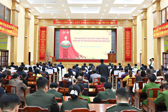 Chánh án TAND Tối cao Nguyễn Văn Quảng chúc Tết tỉnh Lâm Đồng