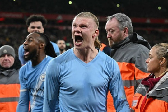 Haaland tỏa sáng, Donnarumma xuất thần giúp Man City hạ Liverpool ngay tại Anfield