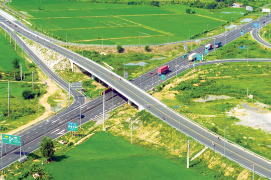 “Bức tranh” giao thông Lâm Đồng 2026: Ưu tiên cao tốc và liên kết vùng