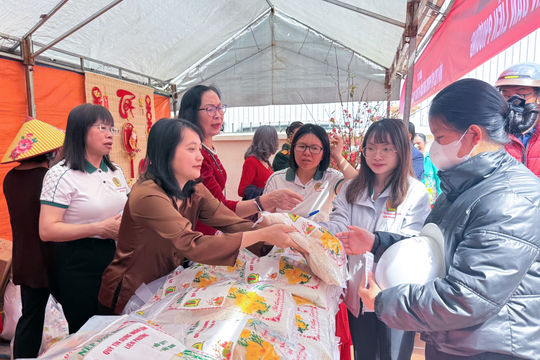 Tết ấm áp từ tấm lòng phụ nữ Lâm Đồng