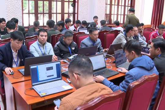 Lâm Đồng đấu tranh, đẩy lùi tội phạm trên không gian mạng dịp Tết