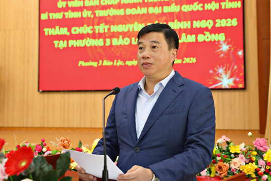 Bí thư Tỉnh ủy Lâm Đồng Y Thanh Hà Niê Kđăm thăm, chúc Tết cán bộ, người dân khu vực Bảo Lộc