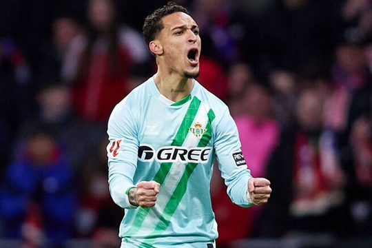 Antony hồi sinh ngoạn mục: Từ bom xịt Man Utd đến siêu sao hàng đầu La Liga tại Real Betis