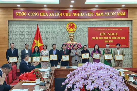 Văn phòng Đoàn ĐBQH và HĐND tỉnh tập trung tham mưu, phục vụ theo hướng chuyên nghiệp, hiệu quả