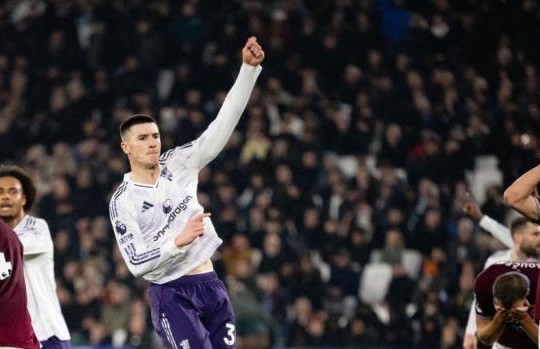 Benjamin Sesko giải cứu Man Utd với siêu phẩm phút 96 trong trận hòa West Ham