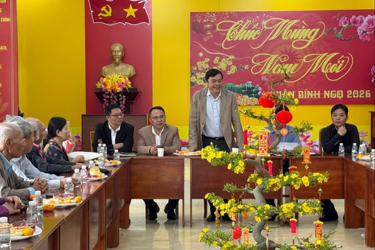 Phường Xuân Hương – Đà Lạt thăm, tặng quà Tết Bính Ngọ 2026 các địa phương