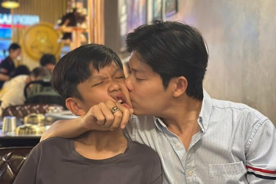 Nhạc sĩ Nguyễn Văn Chung nỗ lực kết nối lại với con trai sau thời gian bận rộn