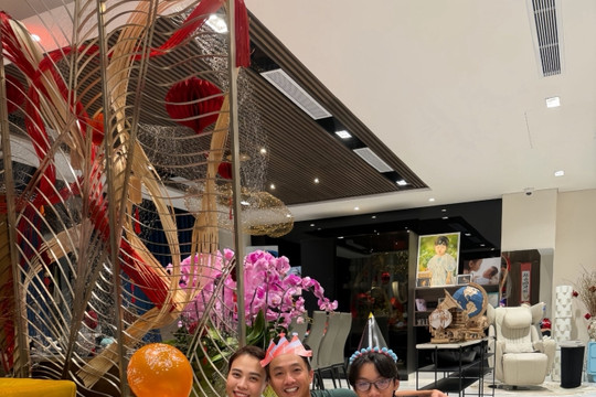 Doanh nhân Nguyễn Quốc Cường đón sinh nhật ấm cúng bên Đàm Thu Trang và các con