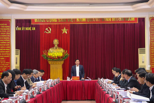 Thống nhất chủ trương đầu tư nhà ở xã hội; ban hành chính sách hỗ trợ cán bộ quản lý tín ngưỡng, tôn giáo