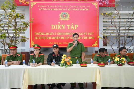 Diễn tập xử lý tình huống phức tạp tại cơ sở cai nghiện
