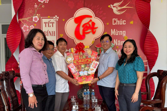 Hơn 2 tỷ đồng chăm lo Tết Bính Ngọ tại phường Bình Thuận
