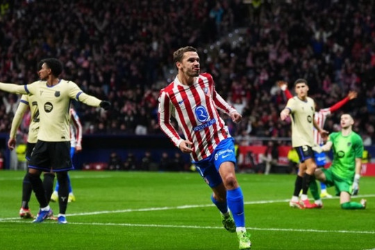 Thảm bại 0-4 trước Atletico Madrid: Canh bạc mạo hiểm của Hansi Flick tại Copa del Rey