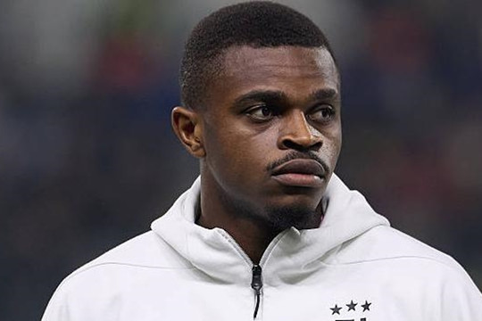 Manchester United nhắm 'viên ngọc' Pierre Kalulu: Giải pháp đa năng cho hàng thủ Quỷ đỏ