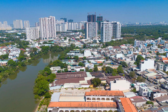 Mở rộng đường Nguyễn Thị Định: Cận cảnh đại công trường 2.000 tỷ thi công xuyên Tết