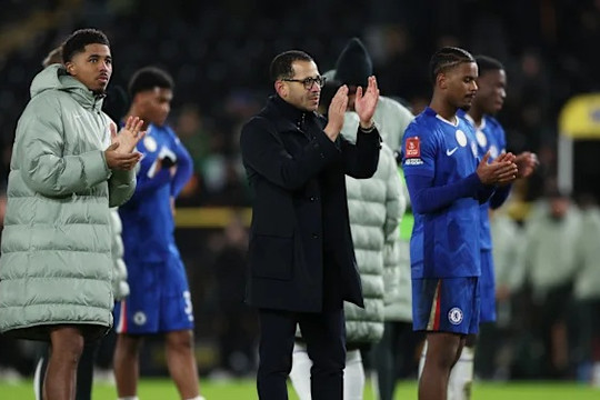 Chelsea đại thắng Hull City 4-0: Liam Rosenior và màn hồi hương đầy cảm xúc