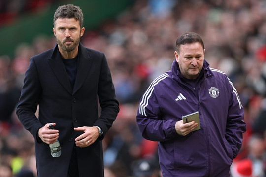 Man Utd xoay trục tìm HLV mới: Lộ diện 4 ứng viên thay thế sau khi hụt Tuchel và Ancelotti