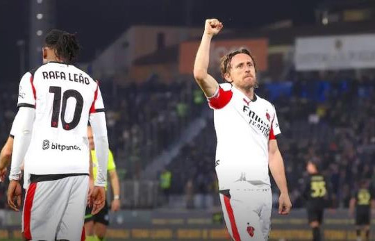 Luka Modric tỏa sáng phút cuối giúp AC Milan đánh bại Pisa 2-1