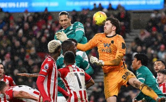 Cách Arne Slot biến phạt góc thành vũ khí giúp Liverpool đánh bại Sunderland 1-0