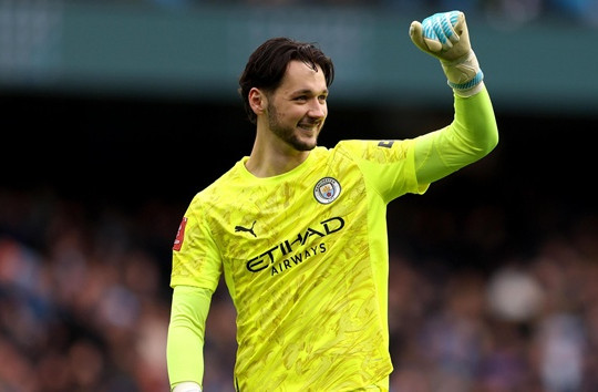 James Trafford rực sáng giúp Man City đi tiếp: Nghịch lý của một 'kép phụ' quá giỏi