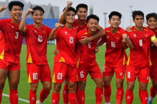 Bóng đá Việt Nam năm 2025: Vinh quang rực rỡ tại châu lục và nghịch lý tại giải quốc nội