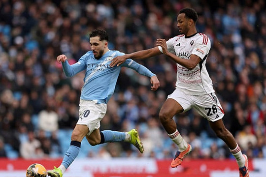 Man City vào vòng 5 FA Cup: Rayan Cherki rực sáng trong chiến thắng 2-0 trước Salford