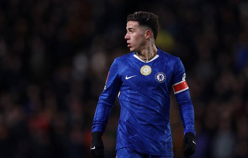 Chelsea cân nhắc bán Enzo Fernandez giá 104 triệu bảng nhờ sự tỏa sáng của Andrey Santos