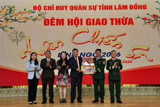 Phó Bí thư Tỉnh ủy Lâm Đồng Bùi Thắng thăm, chúc Tết Bộ CHQS tỉnh