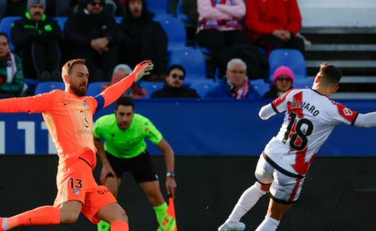 Atletico Madrid và 'hai bộ mặt' kỳ lạ: Từ đỉnh cao đấu cúp đến hố sâu La Liga
