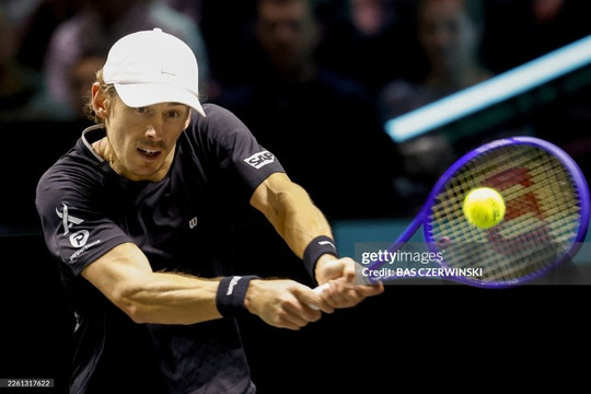 Alex De Minaur đè bẹp Auger Aliassime, đăng quang Rotterdam Open 2026 sau 76 phút