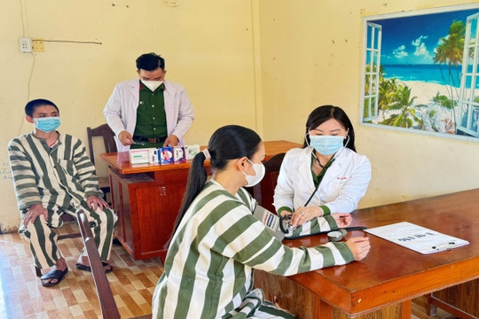 Bộ Công an đề xuất quy định mới về tiêu chuẩn trang thiết bị y tế tại các cơ sở giam giữ