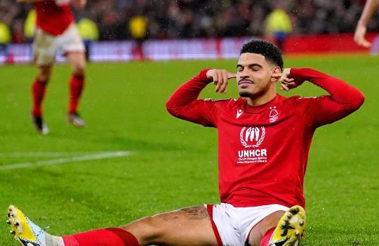 Tin chuyển nhượng 16/2: Man City nhận báo giá Gibbs-White, MU đua giành Pulisic