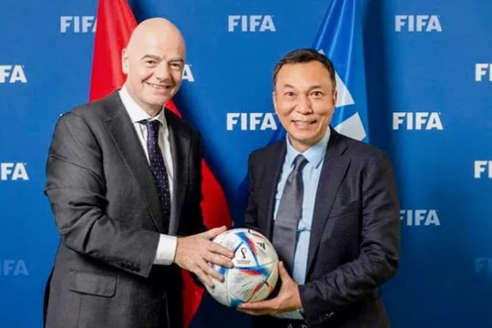 Chủ tịch FIFA Gianni Infantino gửi thông điệp chiến lược cho bóng đá Việt Nam năm 2026