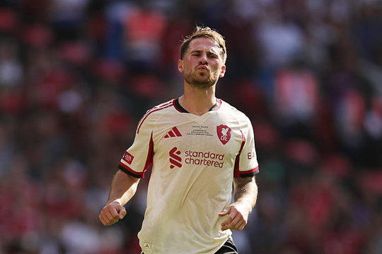 Thương vụ Mac Allister: Canh bạc sai lầm và rủi ro từ đại kình địch của Man Utd