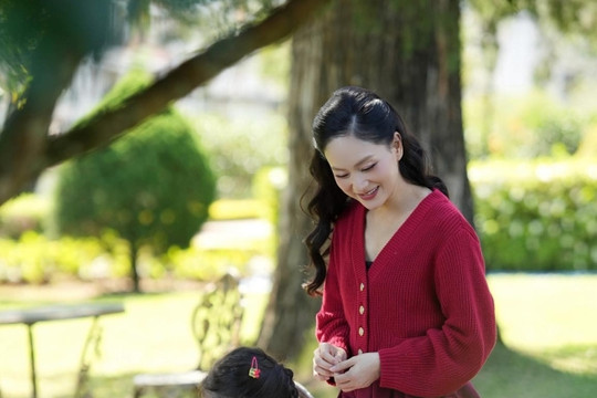 Diễn viên Lan Phương đón Tết bên hai con trong căn hộ mới sau ly hôn