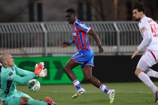 Crystal Palace hòa nhọc nhằn Zrinjski Mostar: Cái giá đắt cho tham vọng châu Âu