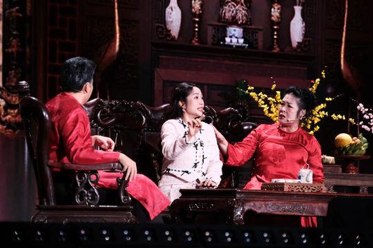 Gala cười 2026: 'Tết thuê' châm biếm dịch vụ hóa cảm xúc và thông điệp nhân văn