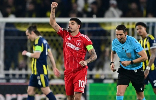 Vitor Pereira giúp Nottingham Forest lột xác: Thắng 3-0 trước Fenerbahce tại Europa League