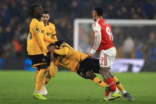 Arsenal và bóng ma Birmingham 2008: Khi lịch sử đang lặp lại một cách đáng sợ