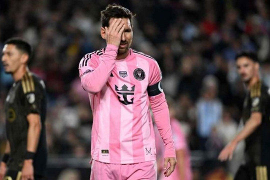 Lionel Messi im tiếng trong ngày Inter Miami thua đậm 0-3 trước đội của Son Heung-min