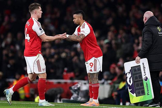 Arsenal đại chiến Tottenham: Mikel Arteta và canh bạc số 9 giữa Jesus và Gyokeres