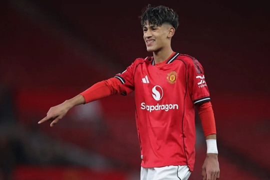 JJ Gabriel rực sáng tại U18 Man Utd: Tiểu Ryan Giggs khiến Carrington ngỡ ngàng