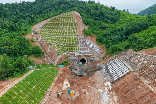 Dự án 2.000 tỷ nắn thẳng đèo Khe Nét: Rút ngắn thời gian chạy tàu từ 1 giờ còn 10 phút